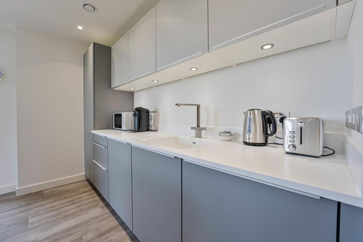 Stunning 2 Bed Apartment In Central Μπέρμιγχαμ Εξωτερικό φωτογραφία